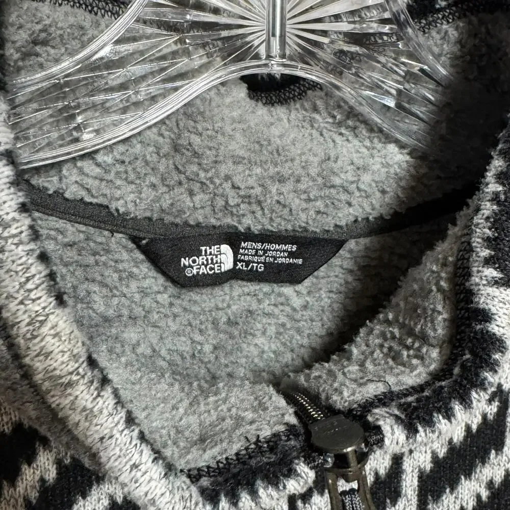 The North Face Quarter Zip Fleece Pullover Gray Black Aztec Tribal XL